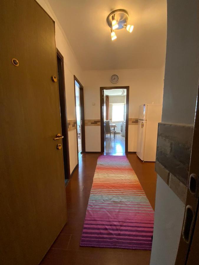 Le Garcon De Adi-Cosy,Quiet,Spatious Studio Букурещ Екстериор снимка